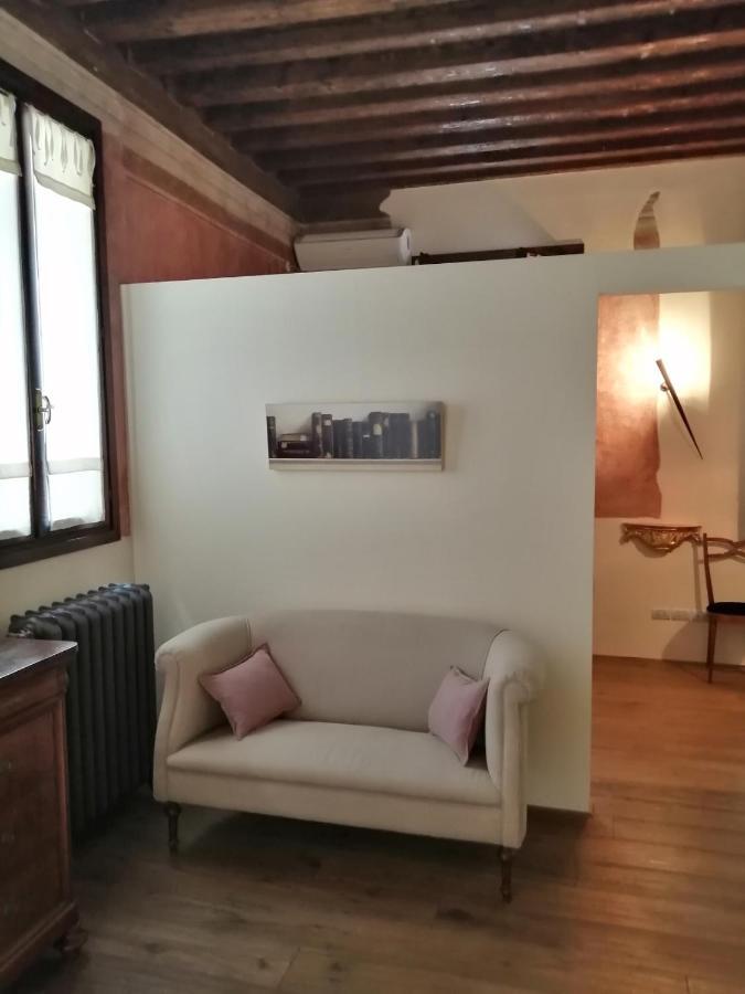Monolocale Nell'Antica Zona Del Ghetto. Apartment ปาโดวา ภายนอก รูปภาพ