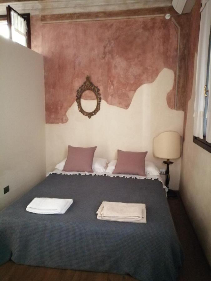 Monolocale Nell'Antica Zona Del Ghetto. Apartment ปาโดวา ภายนอก รูปภาพ